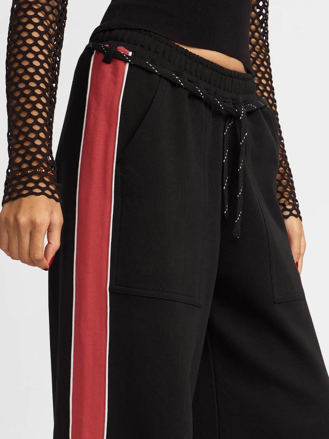 Colorblock: Onyx