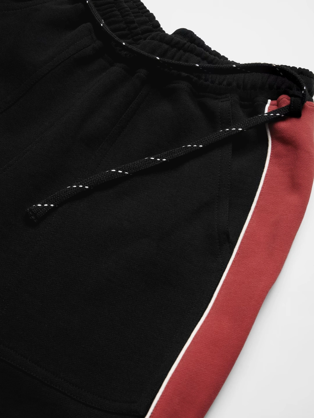 Colorblock: Onyx