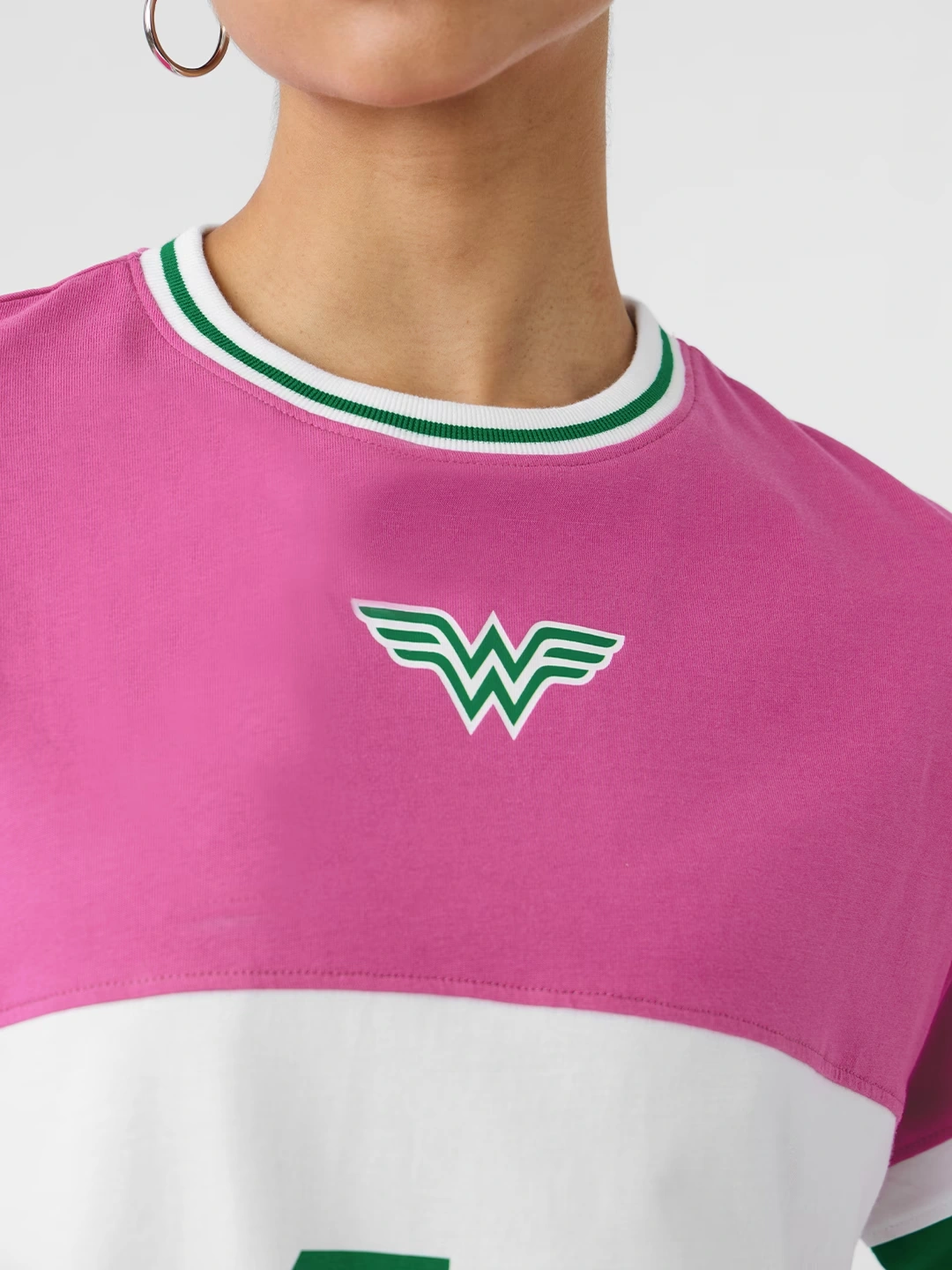 Wonder Woman: Sports Club