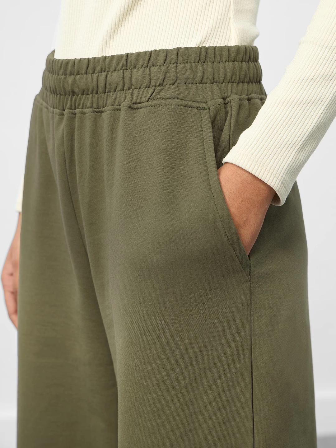 Flared Joggers: Hunter Green