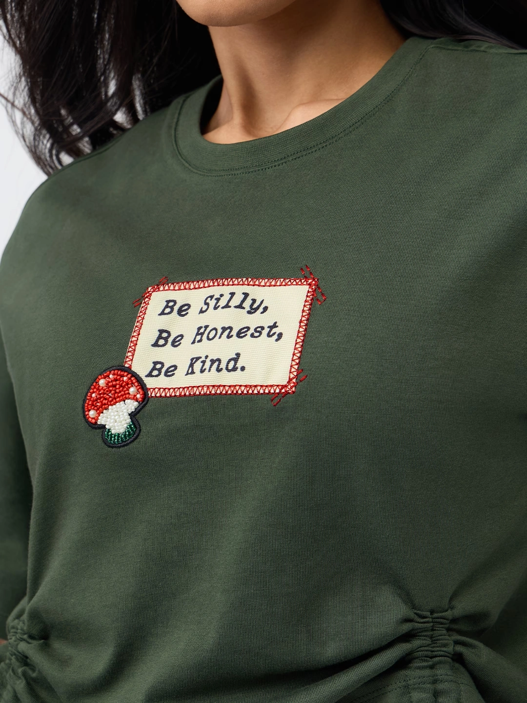 Cropped T-Shirt: Be Honest