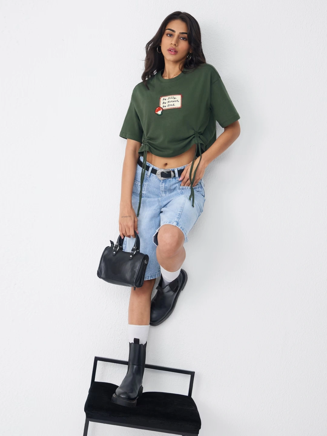 Cropped T-Shirt: Be Honest 3 Cropped T-Shirt: Be Honest