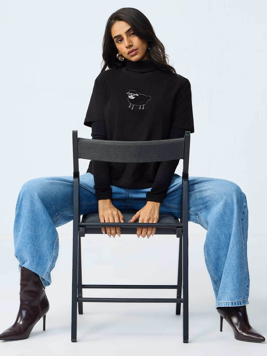 Casual Classics: Black Sheep 4 Casual Classics: Black Sheep