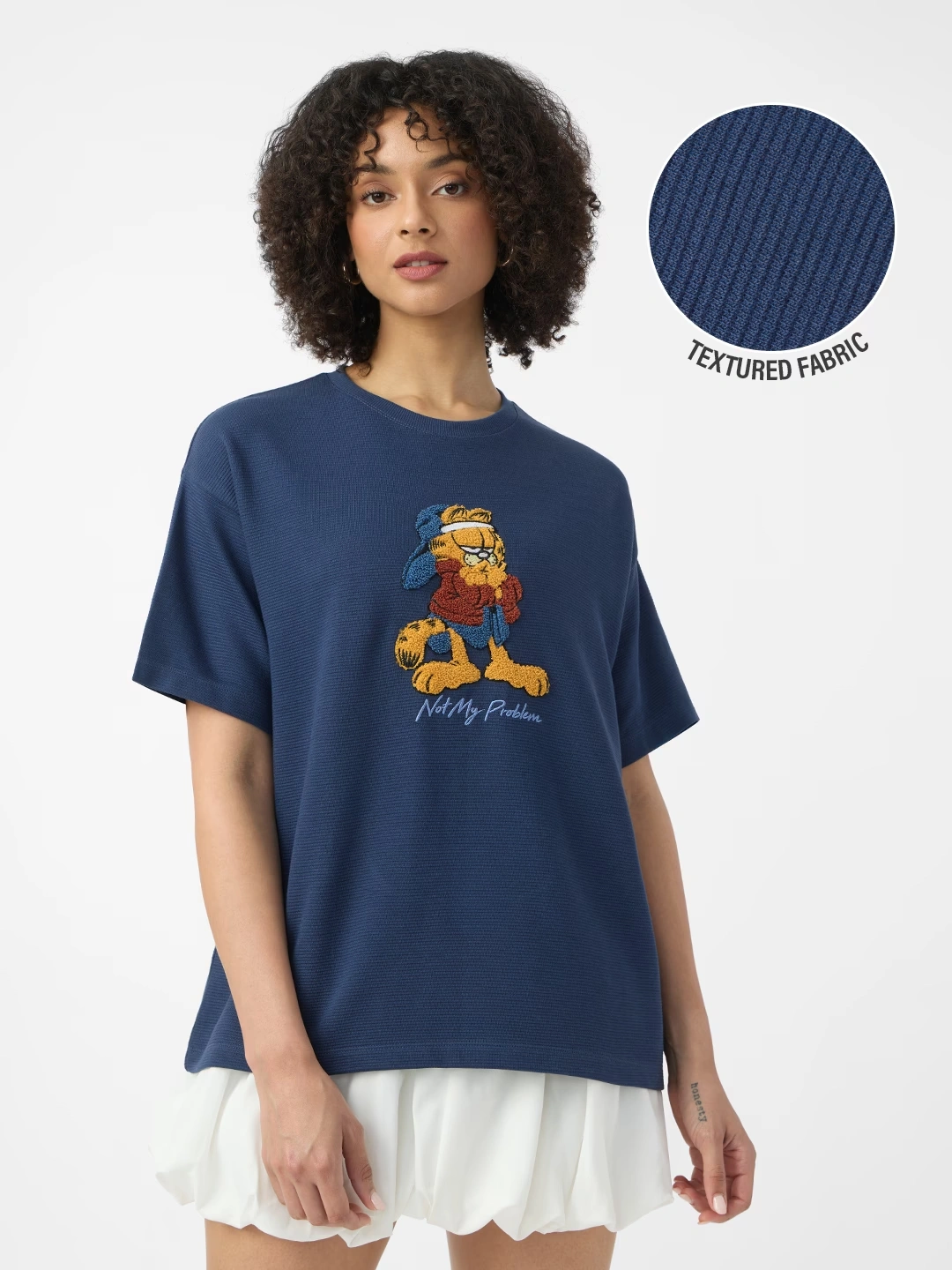 Textured Tshirt: Garfield